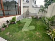 Exquisite Brand New 500 SqYds Luxury Villa for Sale in...