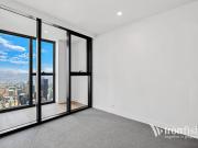 Exquisite Corner Unit with Study, Breathtaking Views,...