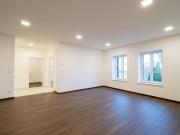 Exquisite, helle Mietwohnung mit offener Wohnküche und...