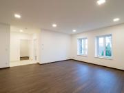 Exquisite, helle Mietwohnung mit offener Wohnküche und...