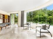 EXQUISITE LUXURY AND PRIVACY JUST MOMENTS FROM DOUBLE...