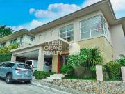 Exquisite Modern 3 Bedroom House for Rent w/ Panoramic Views