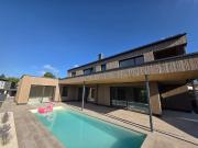 Exquisite Neubau Luxusvilla mit Seeblick und Pool /...