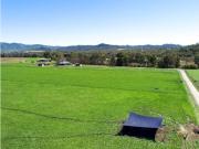 EXQUISITE, PRODUCTIVE LIFESTYLE ACREAGE!