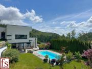 Exquisites Wohnhaus mit schönem Garten und Pool,...