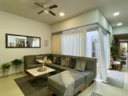 Extraordinaria casa de un solo nivel con 168 m2 en... Extraordinaria casa de un solo nivel con 168 m2 en...