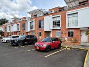 Extraordinaria casa en la Avenida Sur con 103 m2 y 3...