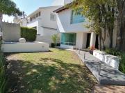 EXTRAORDINARIA CASA EN PRADO LARGO !