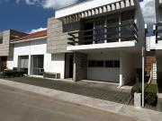 EXTRAORDINARIA CASA EN RENTA EN AV ESTADO DE MEXICO METEPEC