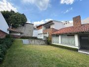 EXTRAORDINARIA CASA EN VENTA CON SEGURIDAD EN LOMA DE...