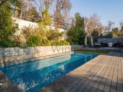 Extraordinario Tríplex con Patio y Piscina Privado