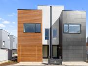 Extraordinary Newly Built Townhouse with Rooftop Terrace