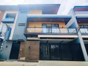 EXTRAVAGANT DESIGN 3 STOREY HOUSE FOR SALE IN GREENWOODS