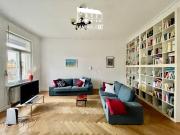 Extravagante Altbauwohnung • 5 Zimmer • 3 Balkone •...