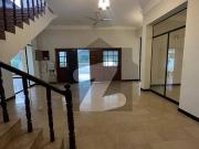 F10 1000sqy 5beds marbled floor house with solar system...