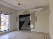 F10 1000 sq yd excellent house 6beds proper modern...