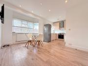 F2 30SR Modern 2 BED FLAT 1st Floor Hendon NW4