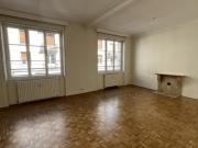 F3 rénové Hyper centre Orléans 2 chambres