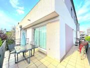 F3 tout équipé avec grande terrasse et 2 parkings