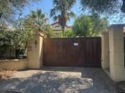 F4 DE 120M2 A LOUER DANS VILLA AVEC PISCINE PRIVATIVE