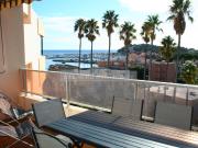 F4 POUR 6 PERSONNES. Situé à 100 mètres de la plage et...