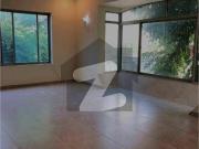 F6. 1000 Square Yead 7 Bedrooms With Attached Bathroom...