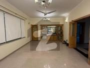 F6 Very Beautiful Triple Story 6 Bedrooms House For Rent F 6