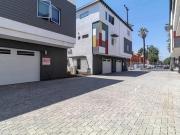 F78 1168 W. 36th Place Three Bedroom Three Bathroom