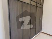 F8 1000sqy newly renovated upper portion 4 bedrooms...
