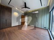 F8 luxurious brand new house lift installed 10 bed rooms...