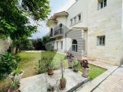 F 8 cornee house for sale on very prime location f 8