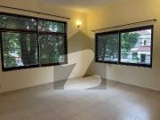 F 10 House 4 Bedroom Near Park For Rent