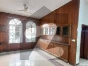 F 10 house for rent 5 bed