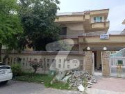F 11/4 Full Ranovated House Available for Rent beautiful...