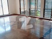 F 11 Dead End Street Top Location Sun Face Livable House...