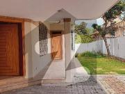 F 6/2 5 Bedrooms Luxury Residence with Spacious Parking