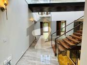 F 6/3 Ultra Modern Design House For Rent