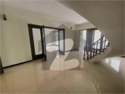 F 6/4 1000 Square Yead 6 Bedroom, Drawing Dining TV...