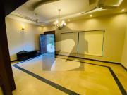 F 6 excellent 1200 sqy house proper 5 bedrooms, 5...