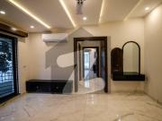 F 7/1 666 Yards 6 Bed Room House
