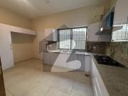 F 7 /2kanal House For Rent 6BedRooms F 7