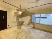 F 8/3 Fully Renovated House F 8/3
