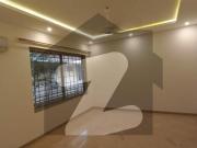 F 8 Beautiful Location Full House Available F 8