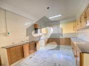 F 8 Big Lawn House Available For Rent F 8