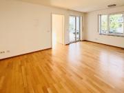 F Unterliederbach: 2 Zimmer Wohnung mit schöner und...