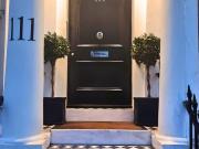 Fab Apt in central Notting Hill Fully Inc !