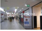 Fabbricati costruiti per esigenze commerciali di 2670 mq...