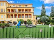 Fabron Bien d'exception en rez de jardin avec vue...