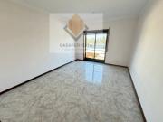Fabuloso Apartamento T2 com Varanda e Box Olival 71m²...