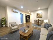 Fabulous 1 Bedroom Apartment with Secure Parking in...